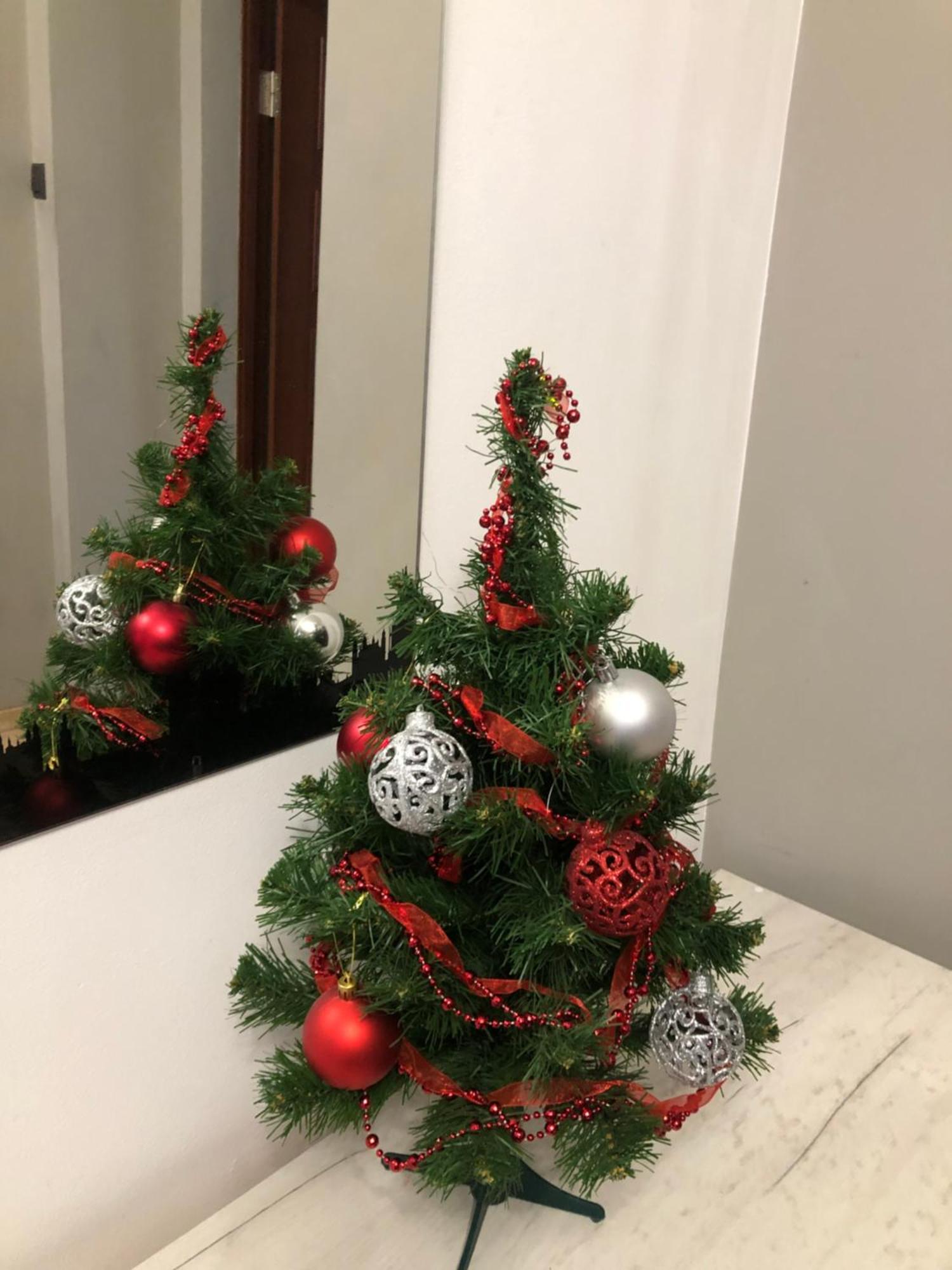 Modern Red Apartment Lviv Ngoại thất bức ảnh